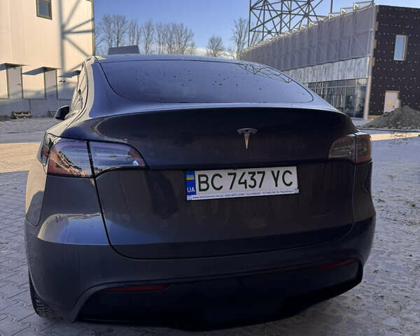 Серый Тесла Model Y, объемом двигателя 0 л и пробегом 84 тыс. км за 21500 $, фото 3 на Automoto.ua