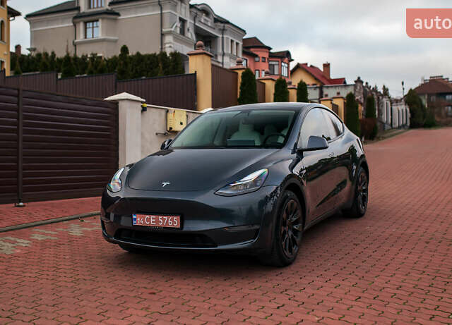Сірий Тесла Model Y, об'ємом двигуна 0 л та пробігом 75 тис. км за 26499 $, фото 4 на Automoto.ua
