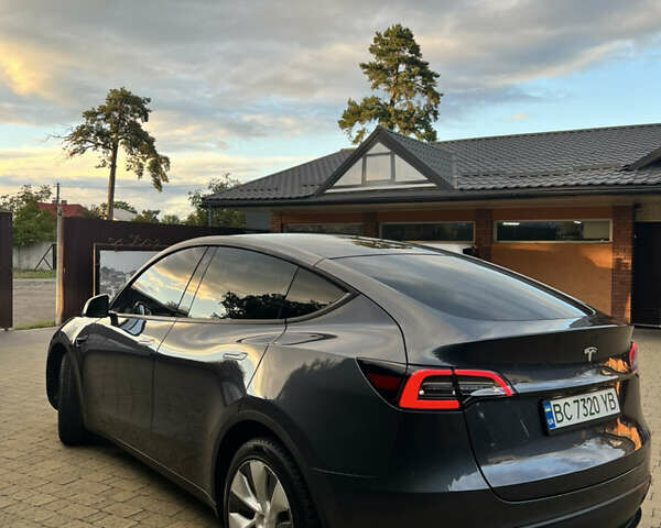 Серый Тесла Model Y, объемом двигателя 0 л и пробегом 117 тыс. км за 22000 $, фото 2 на Automoto.ua