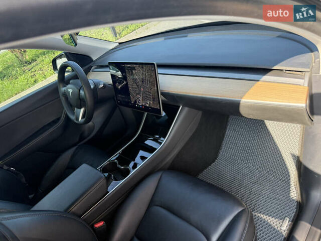 Серый Тесла Model Y, объемом двигателя 0 л и пробегом 104 тыс. км за 22500 $, фото 41 на Automoto.ua
