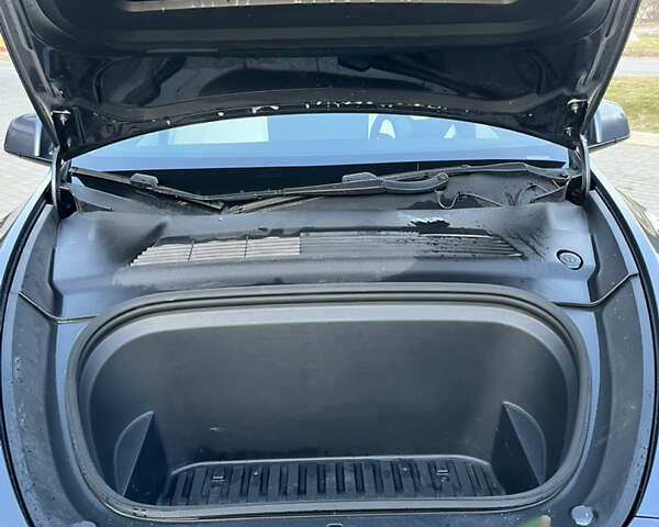 Серый Тесла Model Y, объемом двигателя 0 л и пробегом 60 тыс. км за 24200 $, фото 15 на Automoto.ua