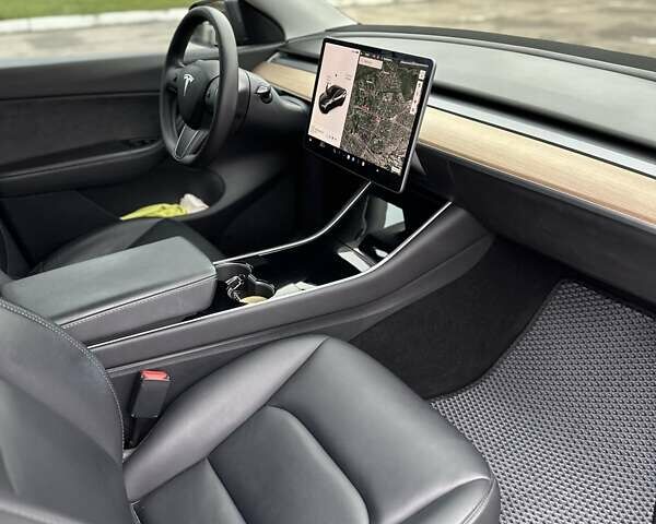 Сірий Тесла Model Y, об'ємом двигуна 0 л та пробігом 19 тис. км за 27000 $, фото 6 на Automoto.ua