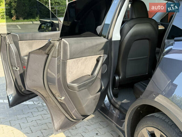 Серый Тесла Model Y, объемом двигателя 0 л и пробегом 104 тыс. км за 22500 $, фото 39 на Automoto.ua