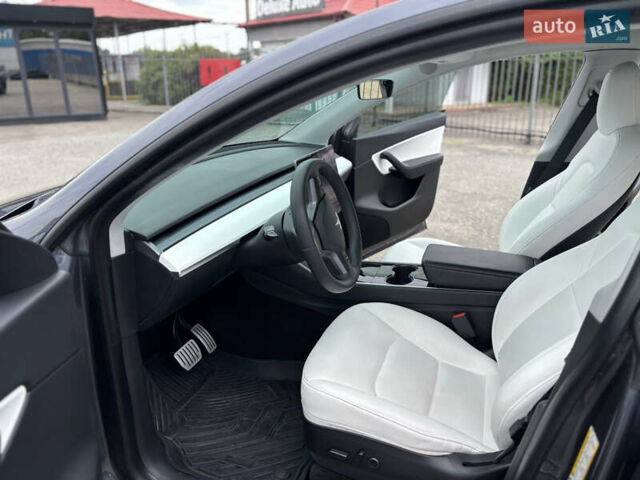 Тесла Model Y 2020 в Киеве на Automoto.ua Серый Тесла Model Y, объемом двигателя 0 л и пробегом 98 тыс. км за 24999 $, фото 7 на Automoto.ua