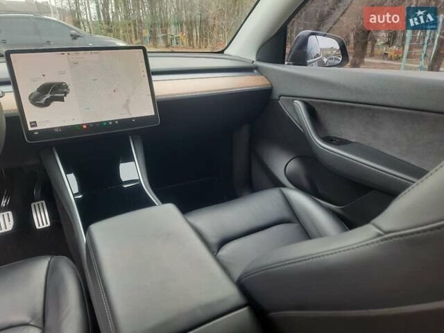 Серый Тесла Model Y, объемом двигателя 0 л и пробегом 48 тыс. км за 24900 $, фото 35 на Automoto.ua