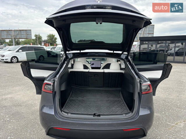 Тесла Model Y 2020 в Киеве на Automoto.ua Серый Тесла Model Y, объемом двигателя 0 л и пробегом 98 тыс. км за 24999 $, фото 9 на Automoto.ua