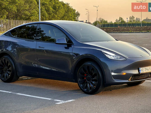 Сірий Тесла Model Y, об'ємом двигуна 0 л та пробігом 96 тис. км за 23499 $, фото 4 на Automoto.ua