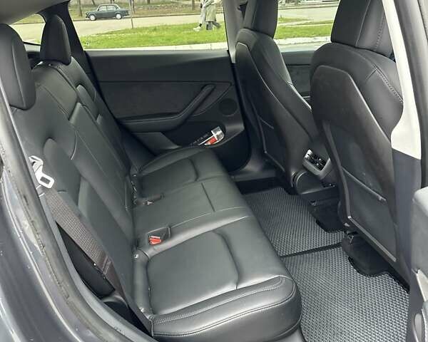 Сірий Тесла Model Y, об'ємом двигуна 0 л та пробігом 19 тис. км за 27000 $, фото 7 на Automoto.ua