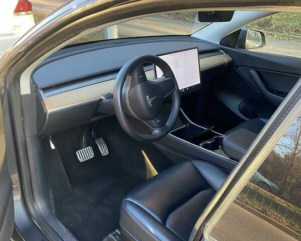 Серый Тесла Model Y, объемом двигателя 0 л и пробегом 193 тыс. км за 22500 $, фото 8 на Automoto.ua