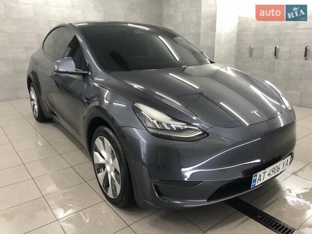 Серый Тесла Model Y, объемом двигателя 0 л и пробегом 12 тыс. км за 28500 $, фото 22 на Automoto.ua