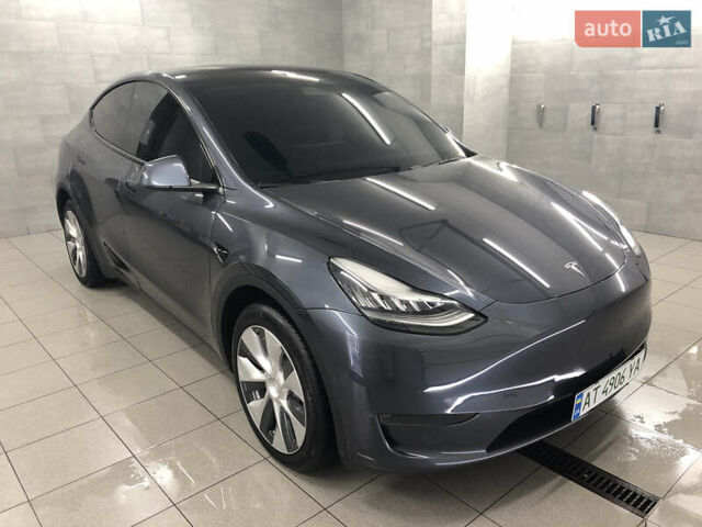 Серый Тесла Model Y, объемом двигателя 0 л и пробегом 12 тыс. км за 28500 $, фото 19 на Automoto.ua