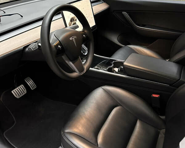 Сірий Тесла Model Y, об'ємом двигуна 0 л та пробігом 113 тис. км за 25800 $, фото 21 на Automoto.ua