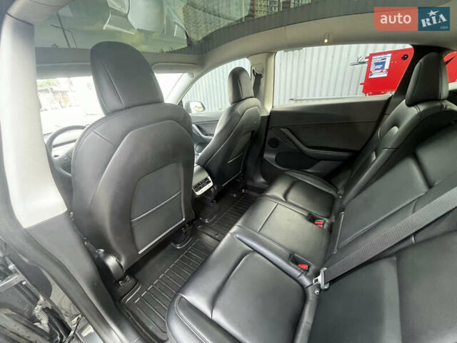 Серый Тесла Model Y, объемом двигателя 0 л и пробегом 137 тыс. км за 22900 $, фото 8 на Automoto.ua