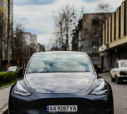 Серый Тесла Model Y, объемом двигателя 0 л и пробегом 77 тыс. км за 21600 $, фото 1 на Automoto.ua