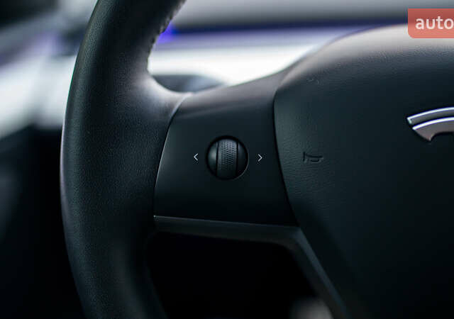 Сірий Тесла Model Y, об'ємом двигуна 0 л та пробігом 75 тис. км за 26499 $, фото 55 на Automoto.ua