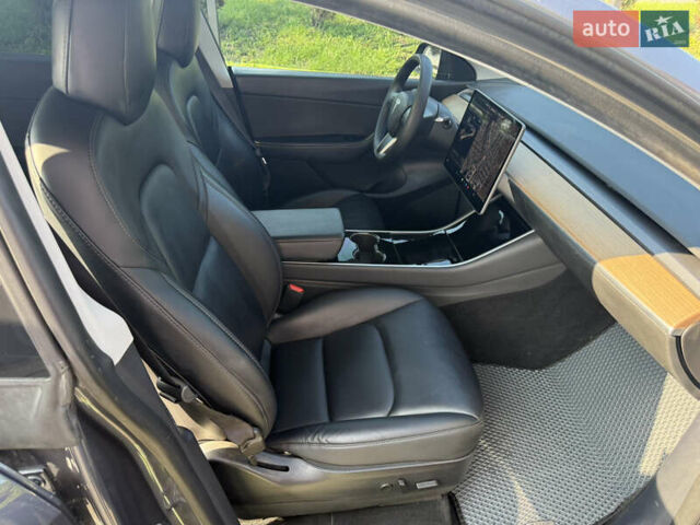 Серый Тесла Model Y, объемом двигателя 0 л и пробегом 104 тыс. км за 22500 $, фото 42 на Automoto.ua