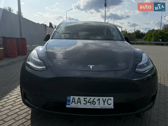 Серый Тесла Model Y, объемом двигателя 0 л и пробегом 137 тыс. км за 22900 $, фото 1 на Automoto.ua