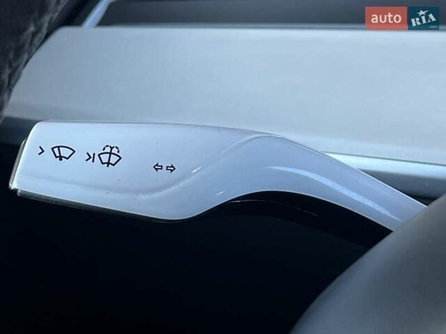 Серый Тесла Model Y, объемом двигателя 0 л и пробегом 81 тыс. км за 22099 $, фото 27 на Automoto.ua