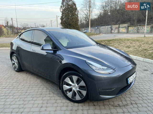 Серый Тесла Model Y, объемом двигателя 0 л и пробегом 60 тыс. км за 24200 $, фото 2 на Automoto.ua