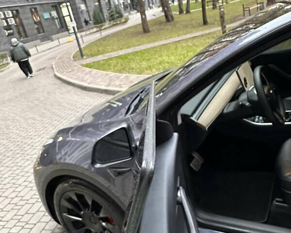 Сірий Тесла Model Y, об'ємом двигуна 0 л та пробігом 113 тис. км за 25800 $, фото 25 на Automoto.ua