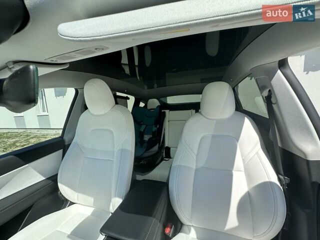Серый Тесла Model Y, объемом двигателя 0 л и пробегом 58 тыс. км за 31900 $, фото 9 на Automoto.ua