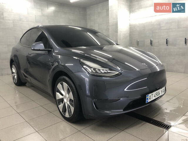 Серый Тесла Model Y, объемом двигателя 0 л и пробегом 12 тыс. км за 28500 $, фото 17 на Automoto.ua