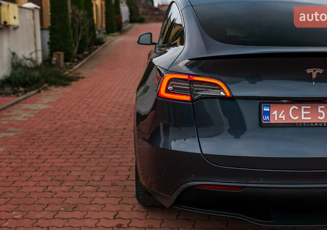 Сірий Тесла Model Y, об'ємом двигуна 0 л та пробігом 75 тис. км за 26499 $, фото 12 на Automoto.ua