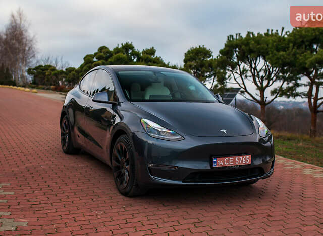 Сірий Тесла Model Y, об'ємом двигуна 0 л та пробігом 75 тис. км за 26499 $, фото 3 на Automoto.ua