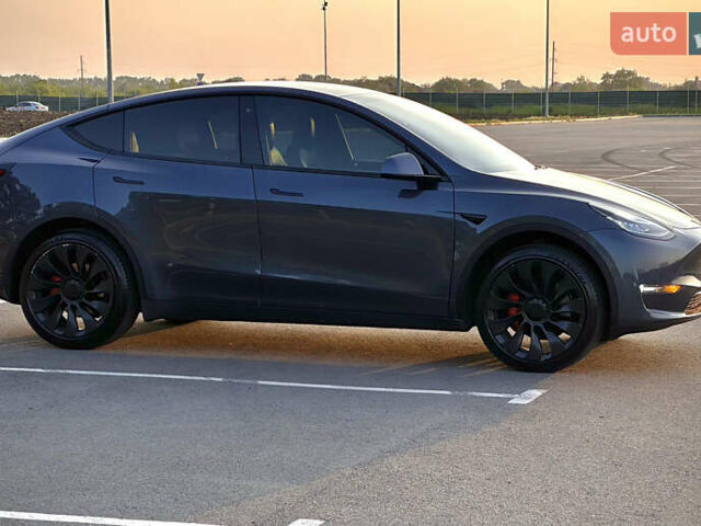 Сірий Тесла Model Y, об'ємом двигуна 0 л та пробігом 96 тис. км за 23499 $, фото 5 на Automoto.ua