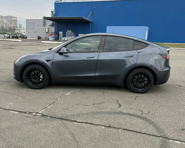 Серый Тесла Model Y, объемом двигателя 0 л и пробегом 99 тыс. км за 22300 $, фото 4 на Automoto.ua