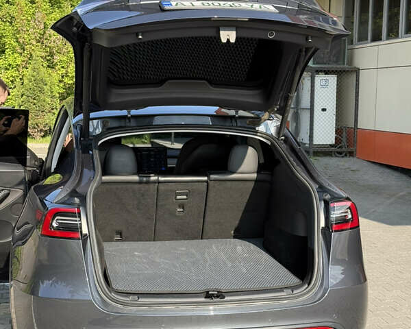 Серый Тесла Model Y, объемом двигателя 0 л и пробегом 104 тыс. км за 22500 $, фото 35 на Automoto.ua