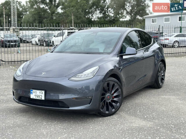 Тесла Model Y 2020 в Киеве на Automoto.ua Серый Тесла Model Y, объемом двигателя 0 л и пробегом 98 тыс. км за 24999 $, фото 4 на Automoto.ua