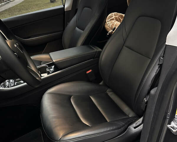 Сірий Тесла Model Y, об'ємом двигуна 0 л та пробігом 113 тис. км за 25800 $, фото 19 на Automoto.ua