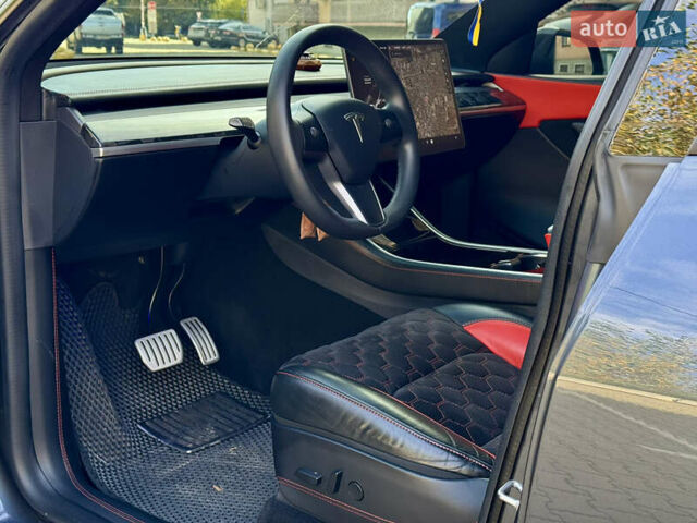 Сірий Тесла Model Y, об'ємом двигуна 0 л та пробігом 100 тис. км за 24000 $, фото 25 на Automoto.ua