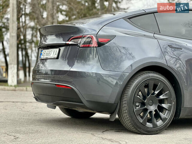 Серый Тесла Model Y, объемом двигателя 0 л и пробегом 121 тыс. км за 22999 $, фото 13 на Automoto.ua