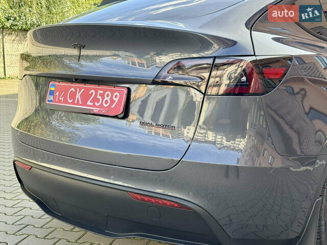 Серый Тесла Model Y, объемом двигателя 0 л и пробегом 100 тыс. км за 23000 $, фото 14 на Automoto.ua