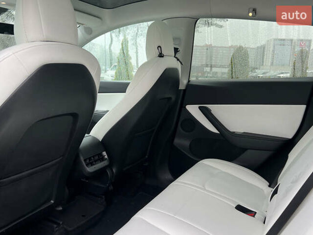 Сірий Тесла Model Y, об'ємом двигуна 0 л та пробігом 76 тис. км за 26850 $, фото 20 на Automoto.ua