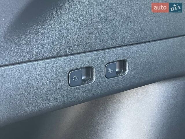 Сірий Тесла Model Y, об'ємом двигуна 0 л та пробігом 81 тис. км за 21499 $, фото 42 на Automoto.ua