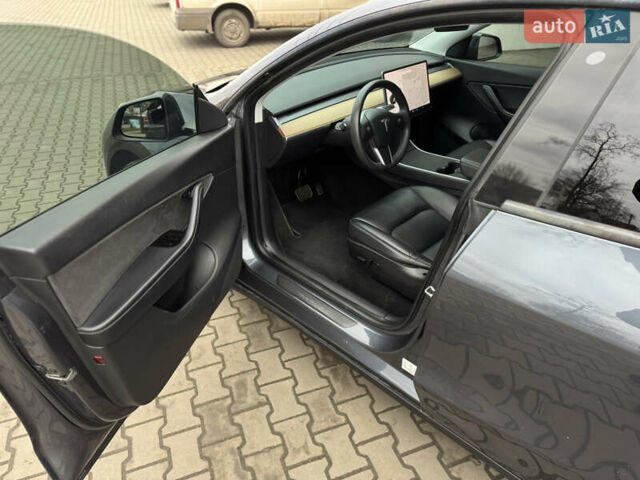 Серый Тесла Model Y, объемом двигателя 0 л и пробегом 170 тыс. км за 19500 $, фото 17 на Automoto.ua
