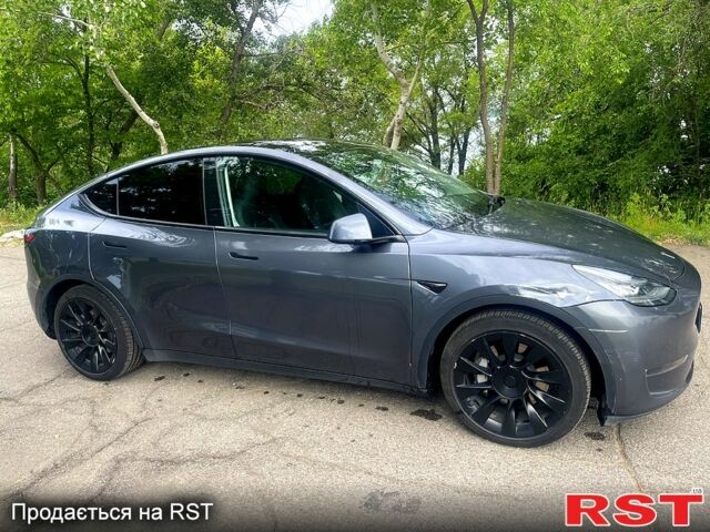 Сірий Тесла Model Y, об'ємом двигуна 0 л та пробігом 42 тис. км за 27000 $, фото 4 на Automoto.ua