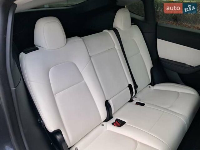 Серый Тесла Model Y, объемом двигателя 0 л и пробегом 100 тыс. км за 23500 $, фото 6 на Automoto.ua