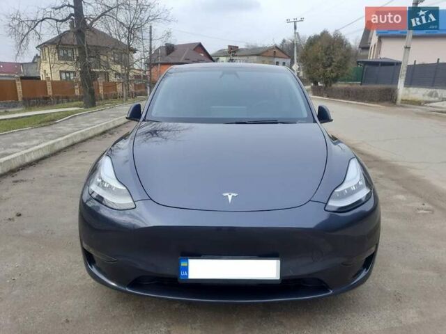 Серый Тесла Model Y, объемом двигателя 0 л и пробегом 48 тыс. км за 24900 $, фото 4 на Automoto.ua