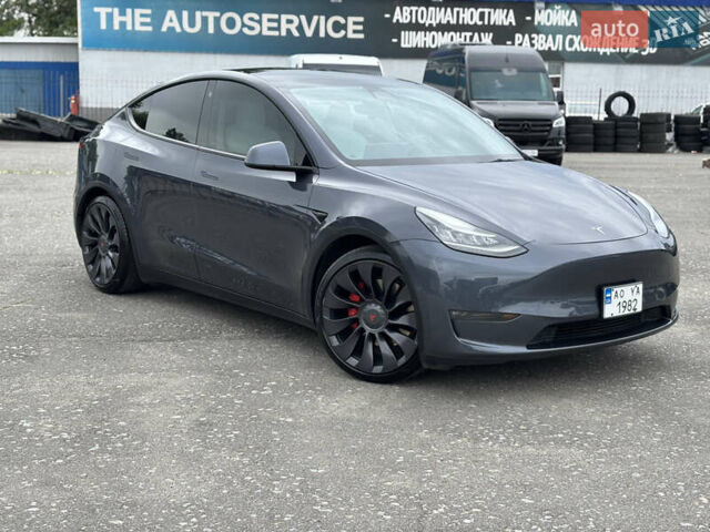 Тесла Model Y 2020 в Киеве на Automoto.ua Серый Тесла Model Y, объемом двигателя 0 л и пробегом 98 тыс. км за 24999 $, фото 5 на Automoto.ua