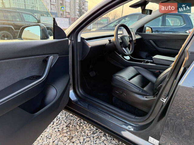 Тесла Model Y 2020 в Коломые на Automoto.ua Серый Тесла Model Y, объемом двигателя 0 л и пробегом 44 тыс. км за 26550 $, фото 12 на Automoto.ua