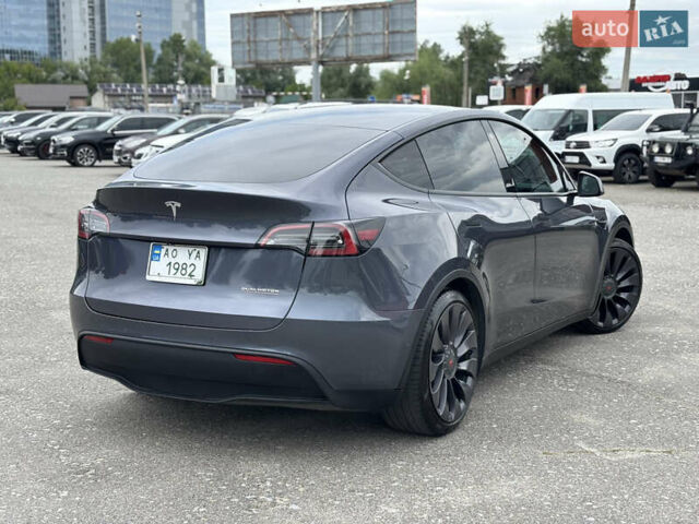 Тесла Model Y 2020 в Киеве на Automoto.ua Серый Тесла Model Y, объемом двигателя 0 л и пробегом 98 тыс. км за 24999 $, фото 1 на Automoto.ua