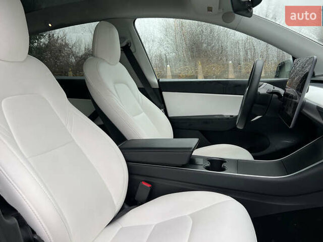 Сірий Тесла Model Y, об'ємом двигуна 0 л та пробігом 76 тис. км за 26850 $, фото 18 на Automoto.ua