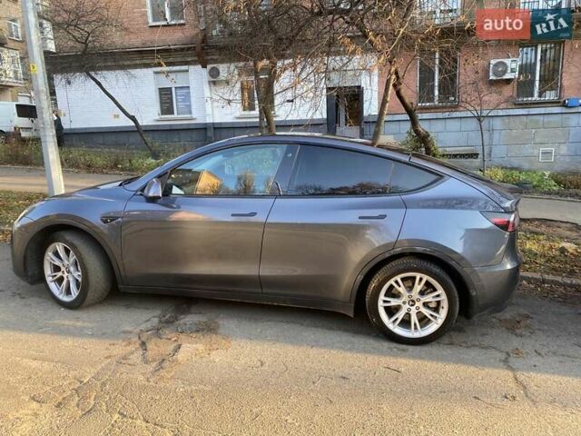 Серый Тесла Model Y, объемом двигателя 0 л и пробегом 193 тыс. км за 22500 $, фото 3 на Automoto.ua