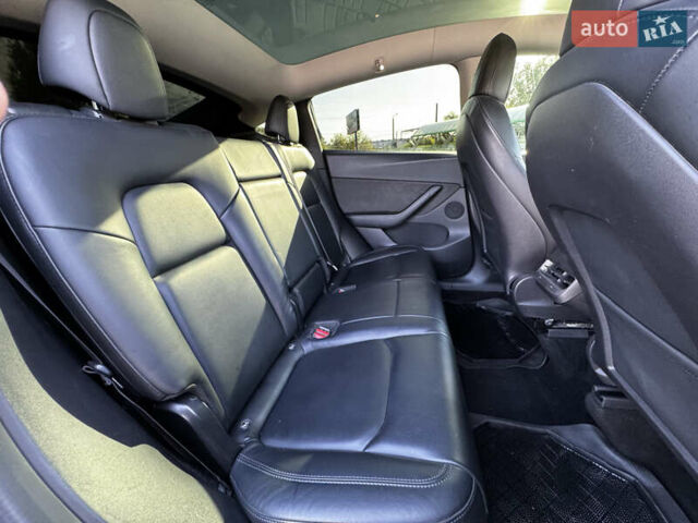 Сірий Тесла Model Y, об'ємом двигуна 0 л та пробігом 129 тис. км за 22500 $, фото 34 на Automoto.ua