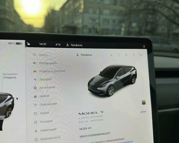 Серый Тесла Model Y, объемом двигателя 0 л и пробегом 14 тыс. км за 40999 $, фото 5 на Automoto.ua