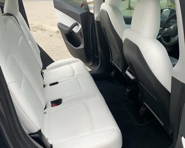 Серый Тесла Model Y, объемом двигателя 0 л и пробегом 170 тыс. км за 22900 $, фото 29 на Automoto.ua